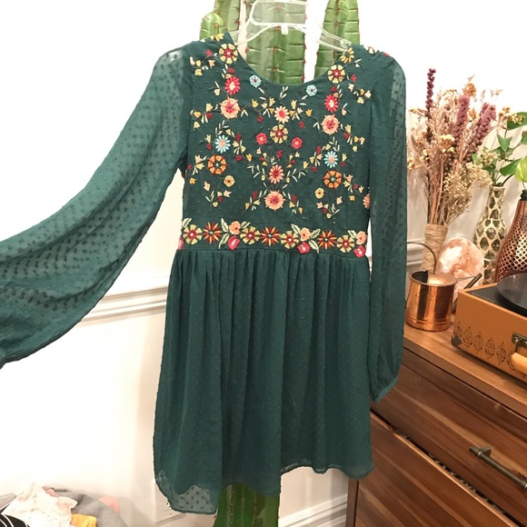 NWT Zara Embroidered Dress - Picture 2 of 8